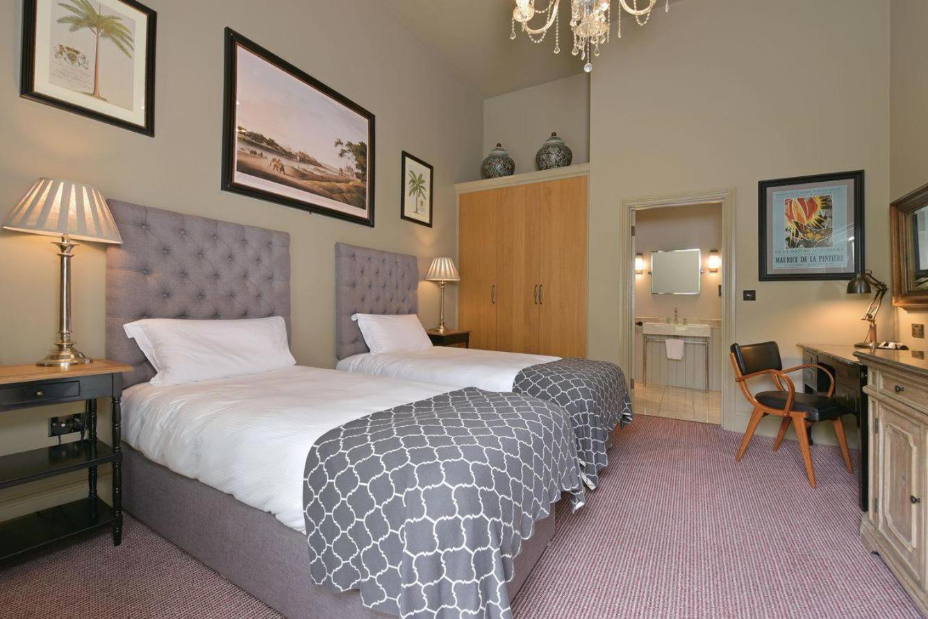 The Lion Inn Chelmsford Ngoại thất bức ảnh
